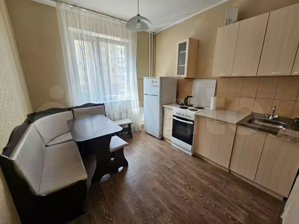 1-к. квартира, 37 м, 3/10 эт. - Фото 0