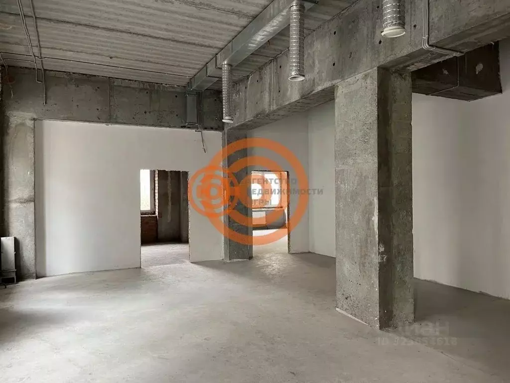 Помещение свободного назначения в Тюменская область, Тюмень ул. ... - Фото 1