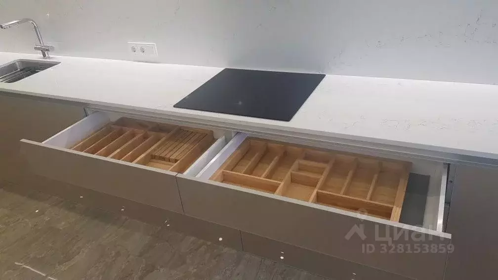 3-к кв. Тюменская область, Тюмень ул. Пожарных и Спасателей, 1к1 ... - Фото 2