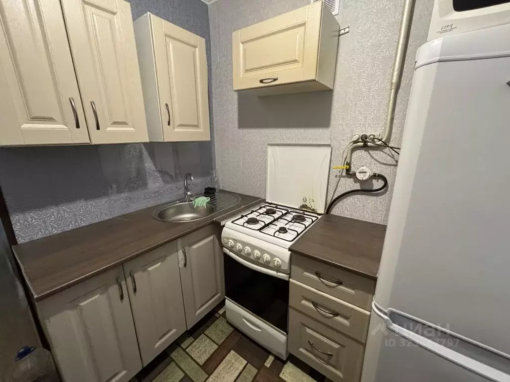 2-к кв. Пермский край, Пермь ш. Космонавтов, 82 (44.0 м) - Фото 2