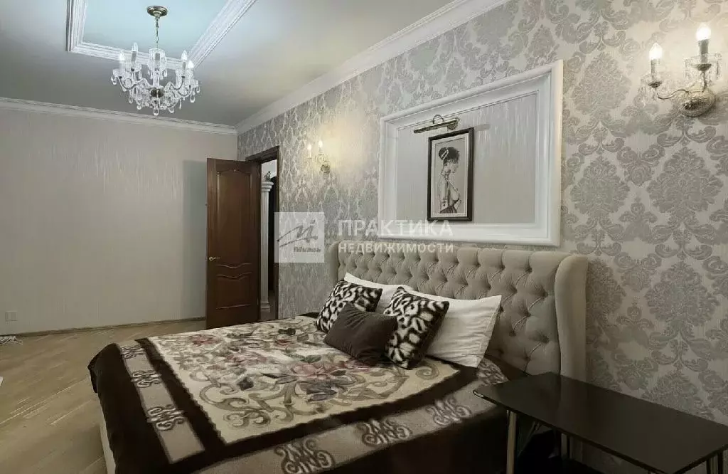 Продается 3-комнатная квартира - Фото 1