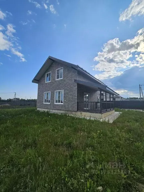 Дом в Воронежская область, Аннинский район, Васильевское с/пос, с. ... - Фото 1