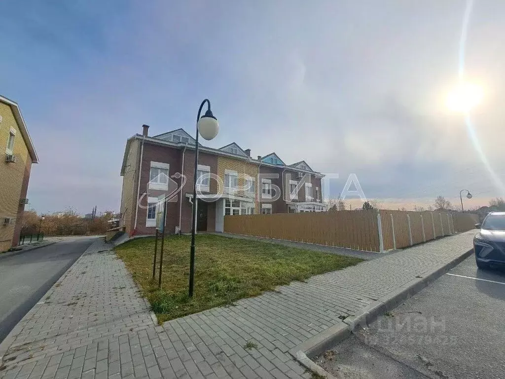 Таунхаус в Тюменская область, Тюмень Выборгская ул., 21 (104 м) - Фото 0