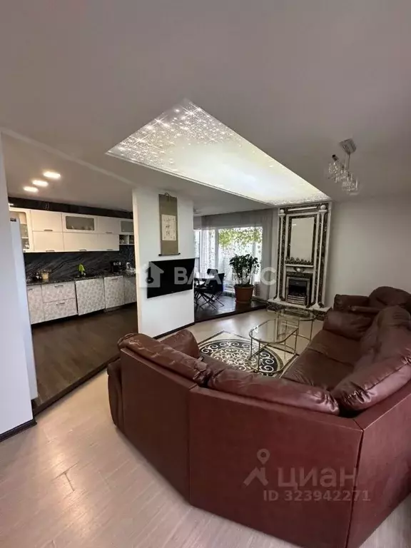 4-к кв. Бурятия, Улан-Удэ ул. Мокрова, 28А (117.1 м) - Фото 1