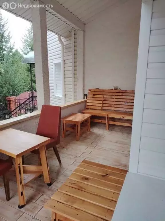 Дом в посёлок Молодёжный, Звёздная улица (240 м) - Фото 2