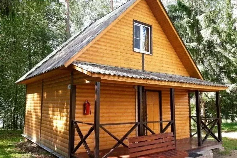 Дом в Ленинградская область, Лужский район, Скребловское с/пос, д. ... - Фото 1