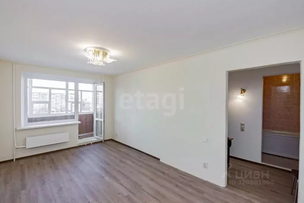 1-к кв. Тюменская область, Тюмень ул. Монтажников, 17 (33.3 м) - Фото 0