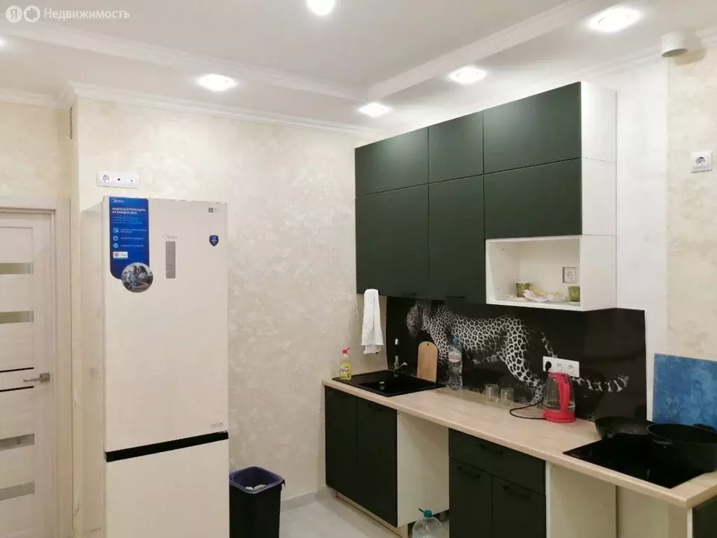 2-комнатная квартира: Евпатория, улица 60 лет ВЛКСМ, 31/3 (58.8 м) - Фото 2