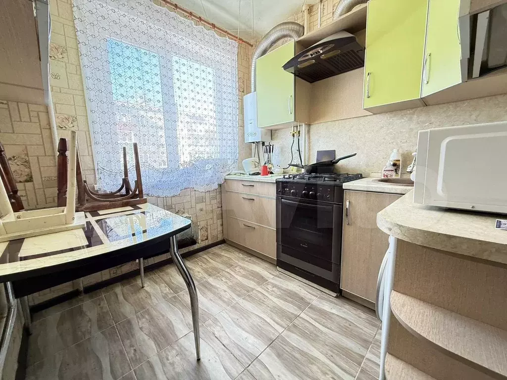 3-к. квартира, 60 м, 3/5 эт. - Фото 0