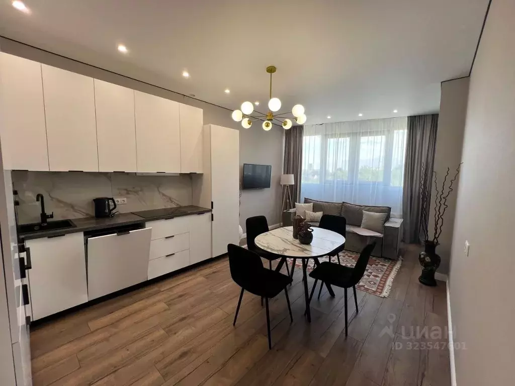 4-к кв. Татарстан, Казань Танковая ул., 2 (100.0 м) - Фото 1