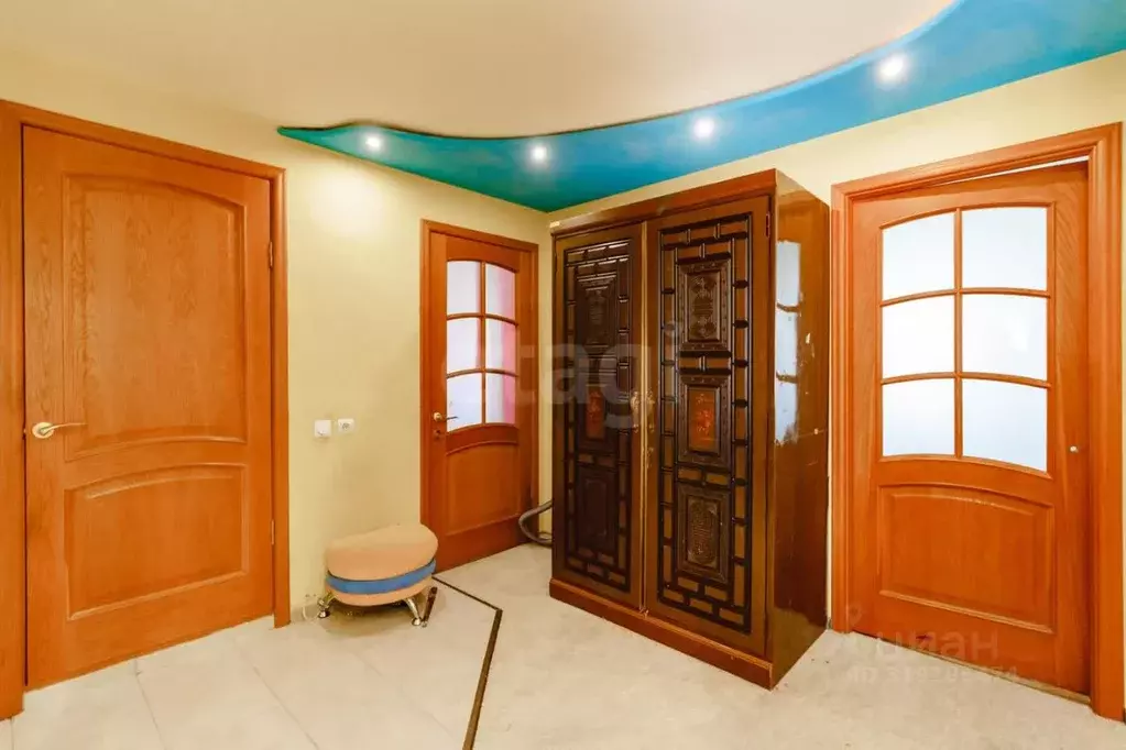 3-к кв. Хабаровский край, Комсомольск-на-Амуре Комсомольская ул., 71к2 ... - Фото 0