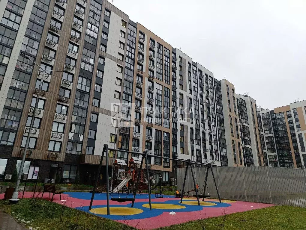 Продается 3-комнатная квартира - Фото 2