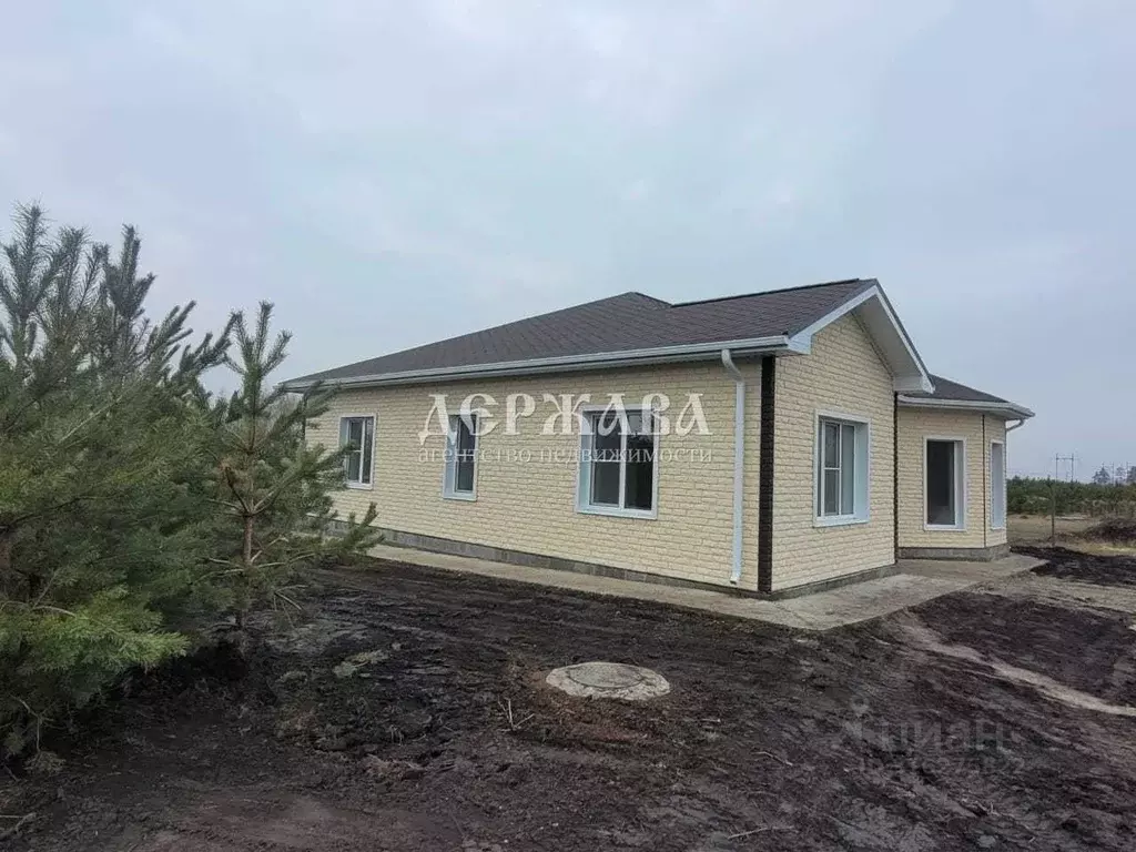 Коттедж в Белгородская область, Старооскольский городской округ, с. ... - Фото 0