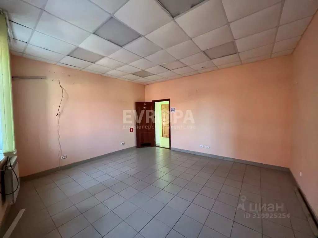 Офис в Ульяновская область, Ульяновск ул. Радищева, 8 (719 м) - Фото 1