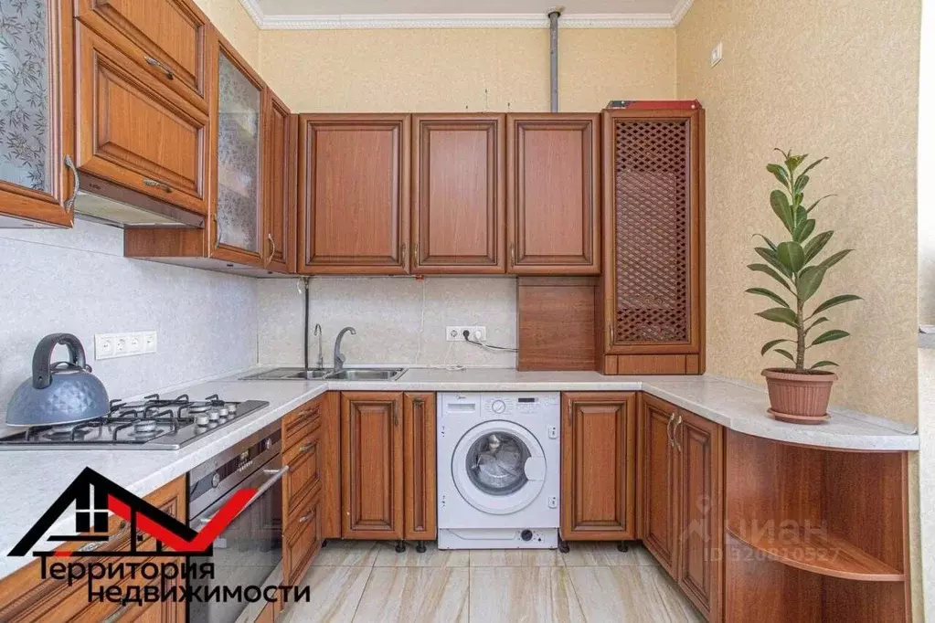 2-к кв. Севастополь ул. Вакуленчука, 53/6 (69.0 м) - Фото 2