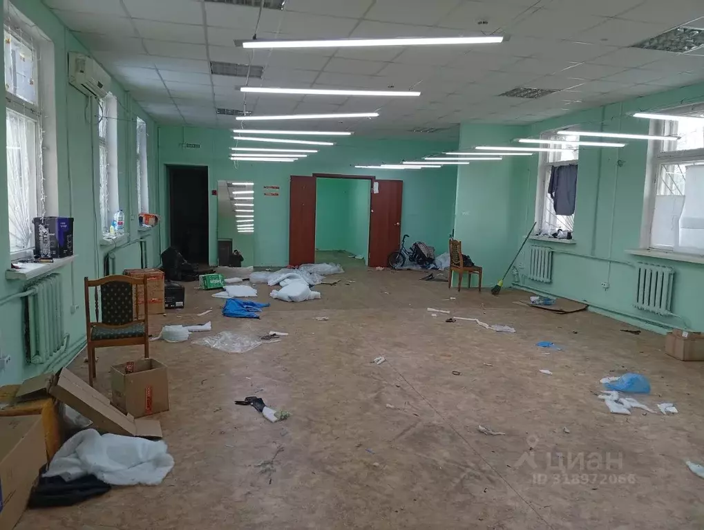 Помещение свободного назначения в Брянская область, Брянск ул. ... - Фото 0