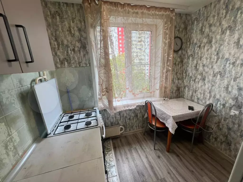 3-к. квартира, 60 м, 6/9 эт. - Фото 0