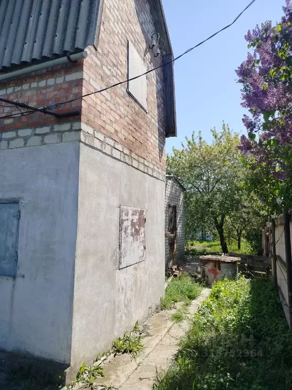 Дом в Волгоградская область, Волжский Волга СНТ, ул. Высоковольтная ... - Фото 1