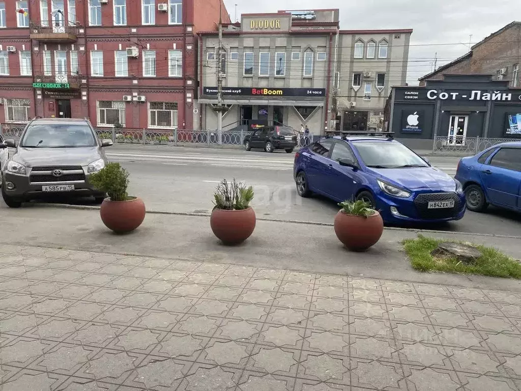 Торговая площадь в Северная Осетия, Владикавказ ул. Кирова, 55 (175 м) - Фото 1