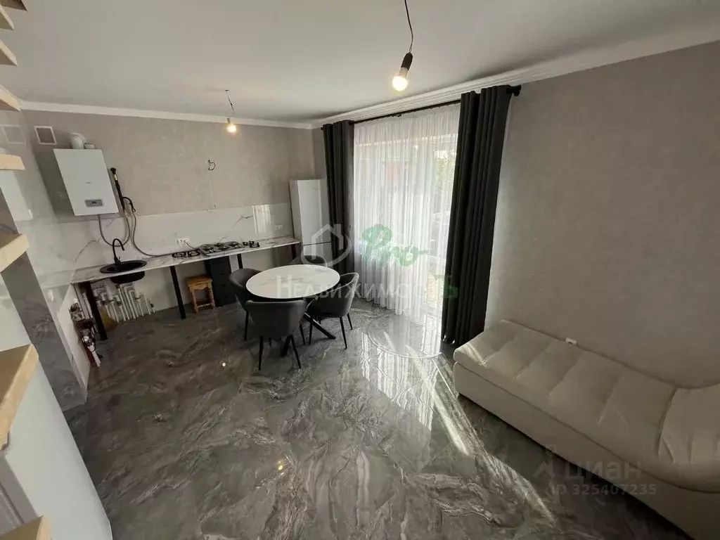 Дом в Краснодарский край, Ейское городское поселение, пос. ... - Фото 2