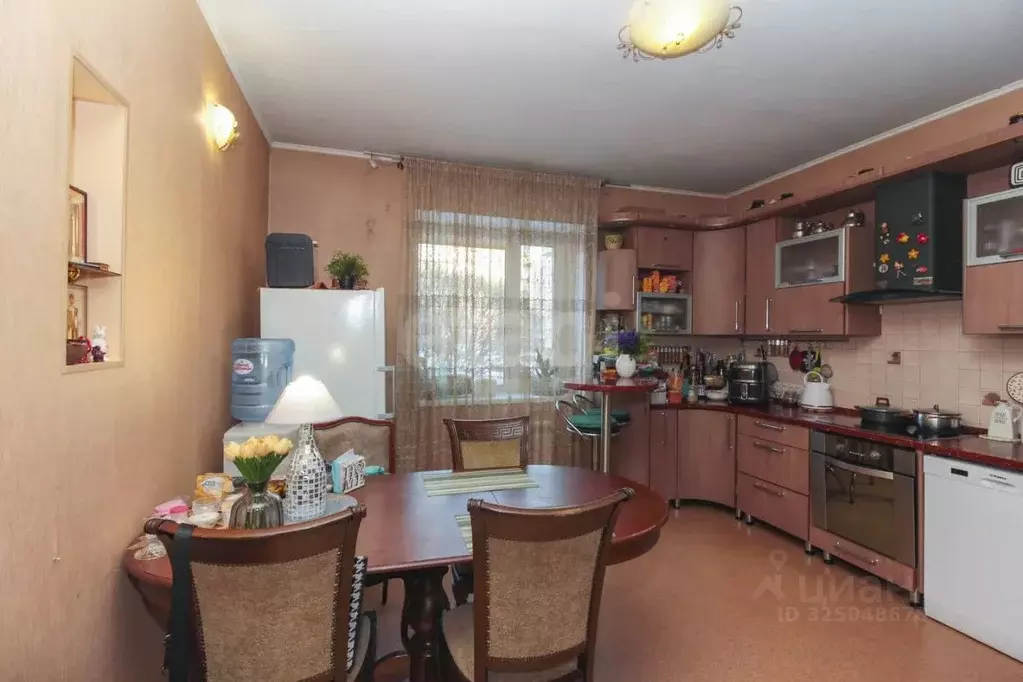 5-к кв. Омская область, Омск ул. Перелета, 18 (129.3 м) - Фото 1