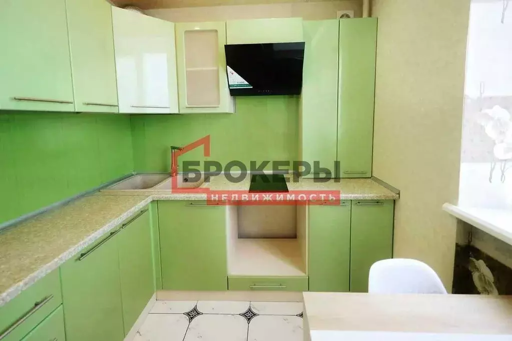 2-к кв. Севастополь ул. Хрусталева, 37 (43.6 м) - Фото 0