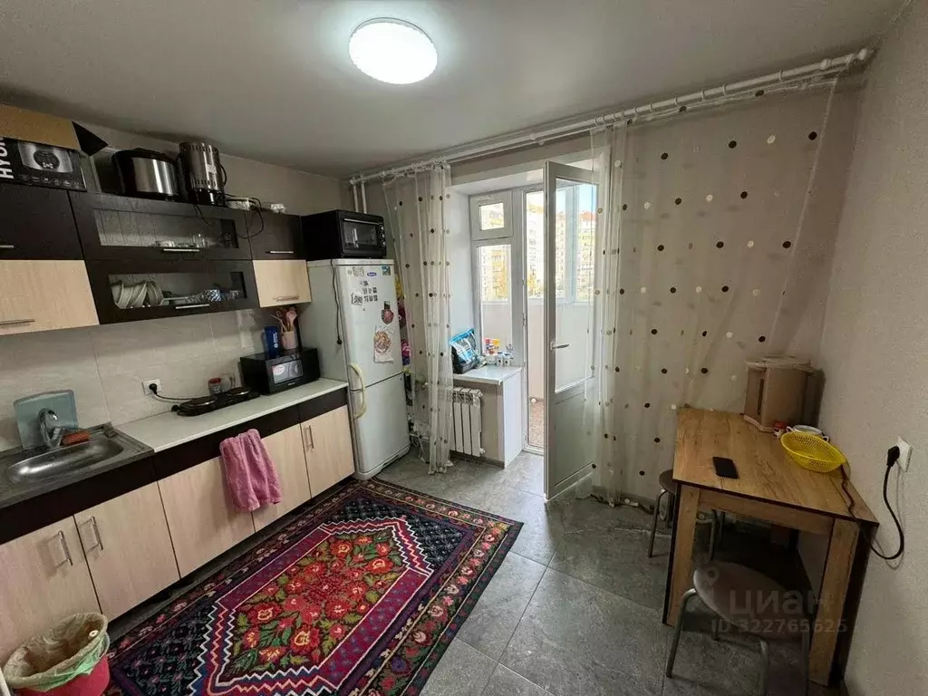 1-к кв. Курганская область, Курган Заозерный жилрайон, 11-й мкр, 8 ... - Фото 1