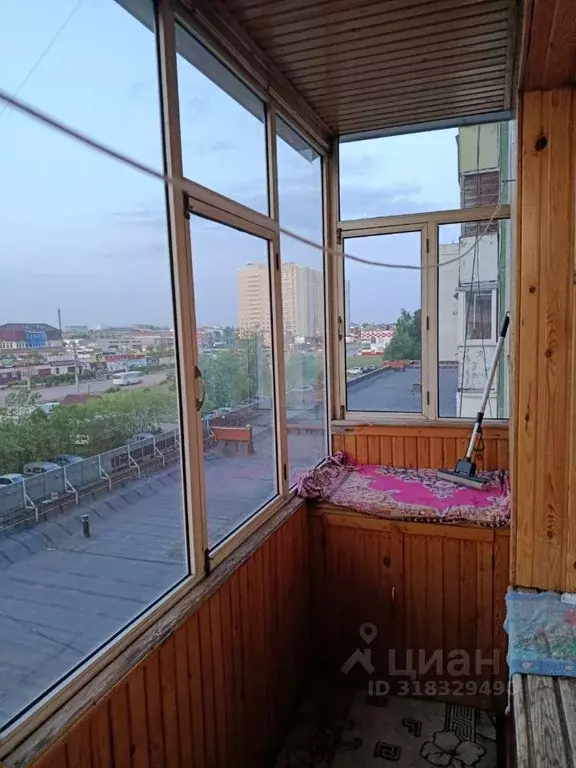 1-к кв. Омская область, Омск ул. Кирова, 12 (42.0 м) - Фото 0