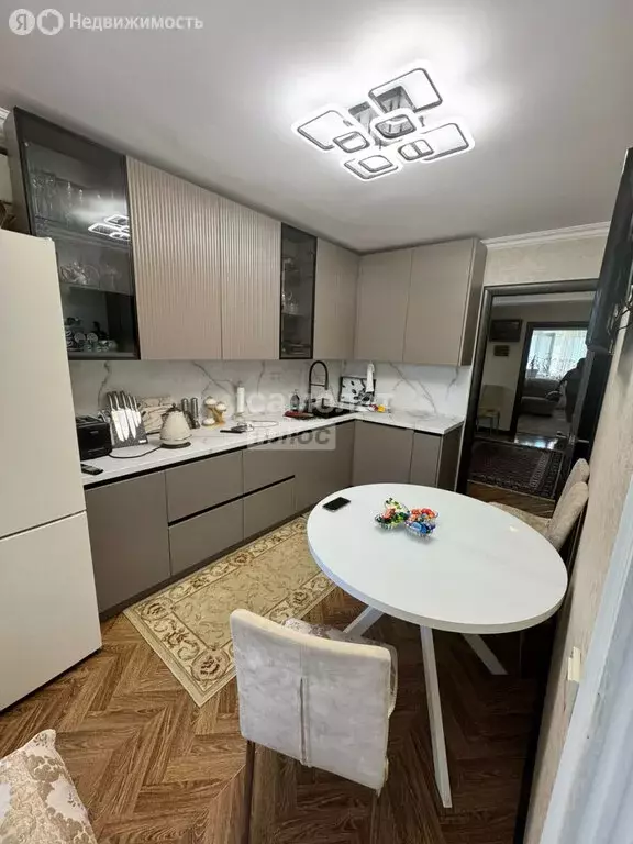 4-комнатная квартира: Каспийск, улица Ленина, 56 (120 м) - Фото 1