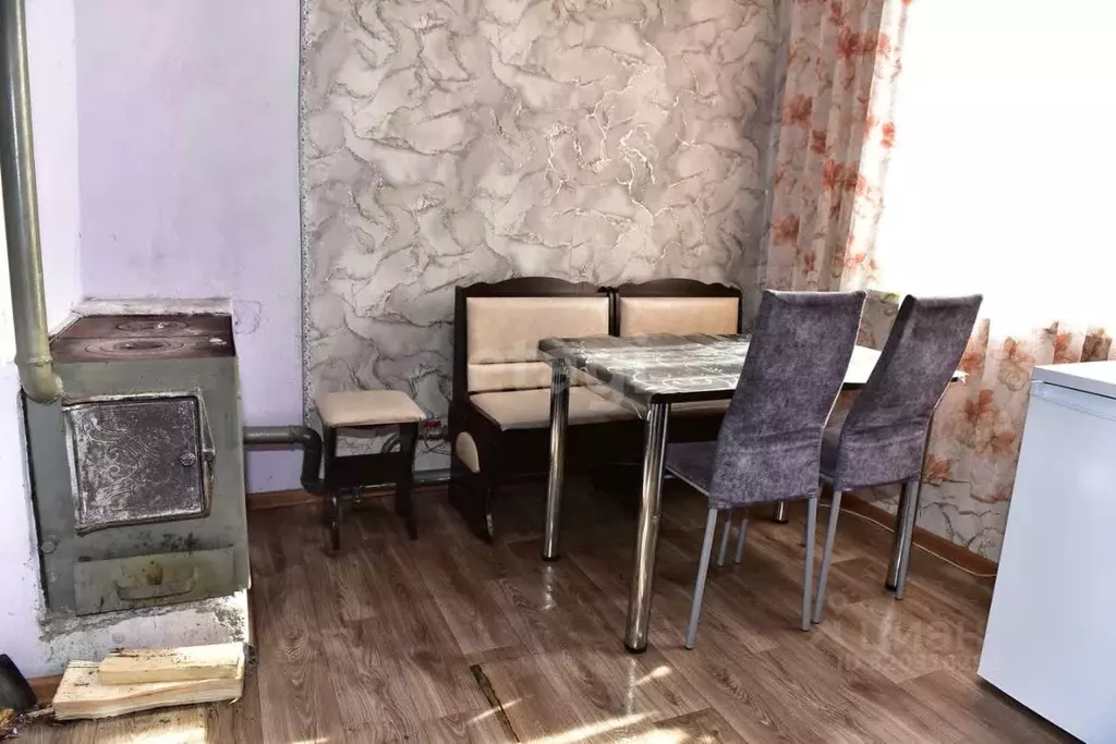 Дом в Алтайский край, Бийский район, пос. Амурский Садовая ул., 28 (60 ... - Фото 1