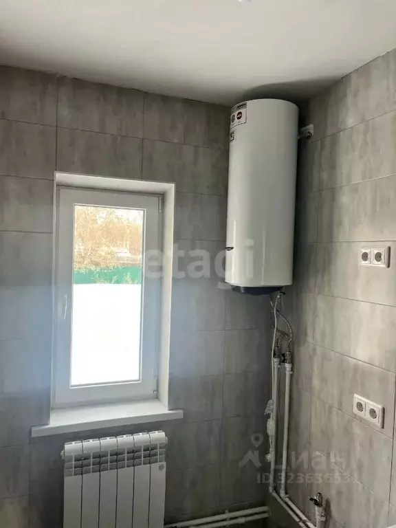 Дом в Новосибирская область, Новосибирск Междуреченская ул., 2 (100 м) - Фото 0