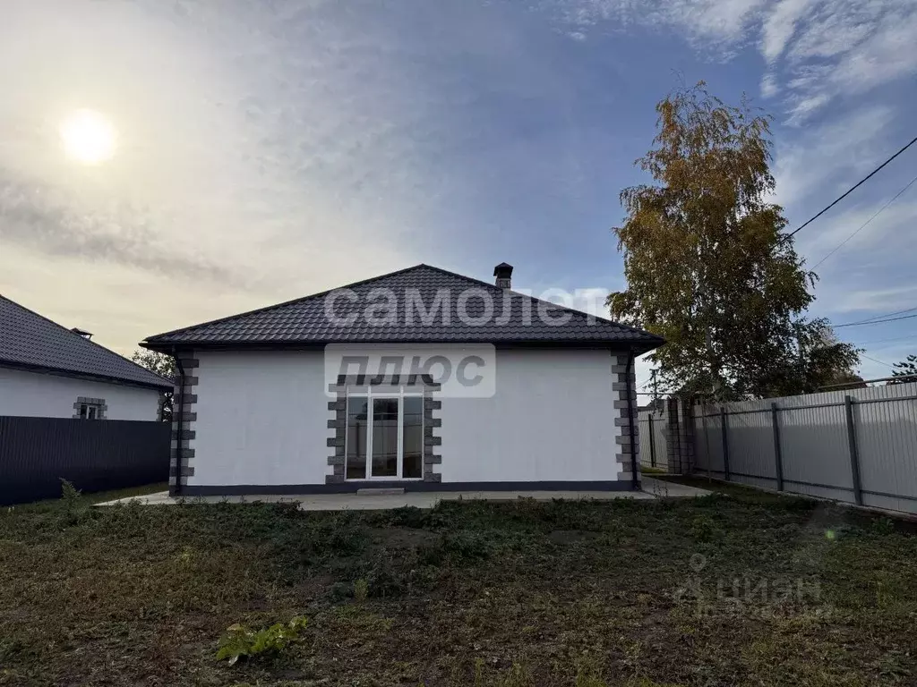 Дом в Самарская область, Ставропольский район, с. Подстепки ... - Фото 0