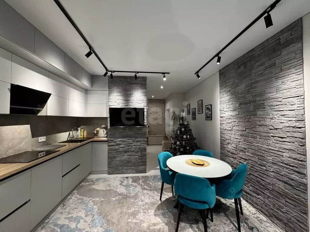 2-к кв. Мордовия, Саранск ул. Полежаева, 94 (69.4 м) - Фото 1