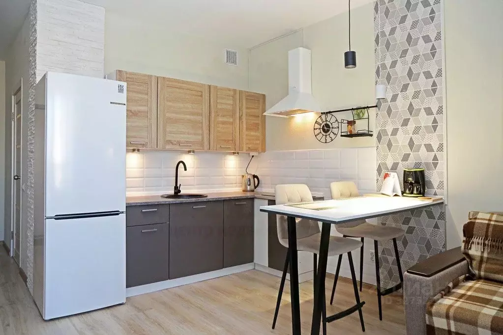 Студия Свердловская область, Екатеринбург пер. Широкий, 6 (29.8 м) - Фото 1