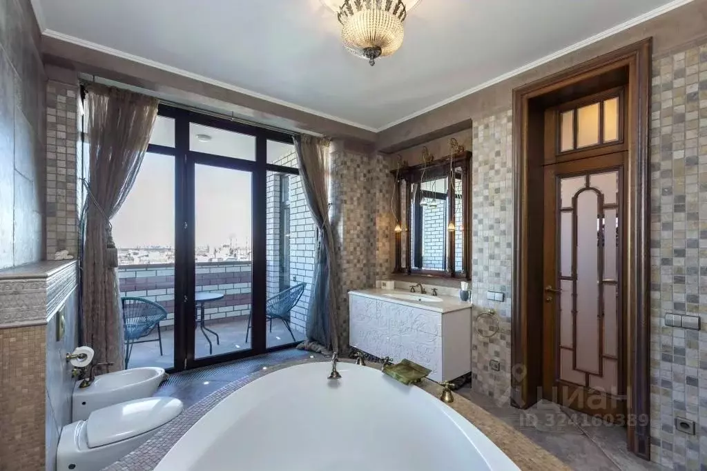 1-к кв. Тюменская область, Тюмень ул. Малыгина, 90 (90.0 м) - Фото 1