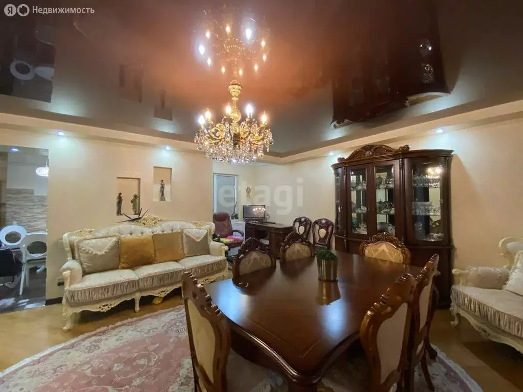 4-комнатная квартира: Черкесск, улица Космонавтов, 34 (104 м) - Фото 1