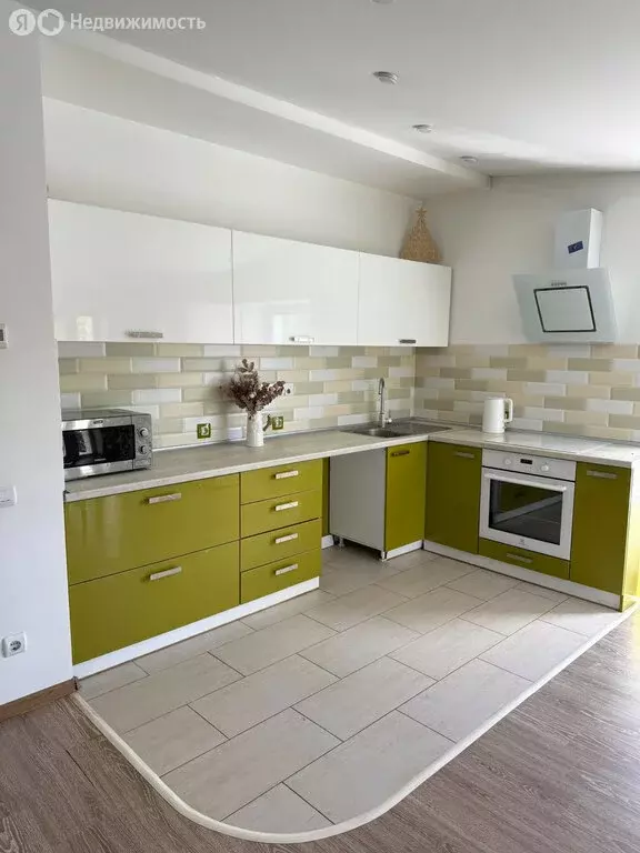 3-комнатная квартира: Томск, Алтайская улица, 24 (110 м) - Фото 0