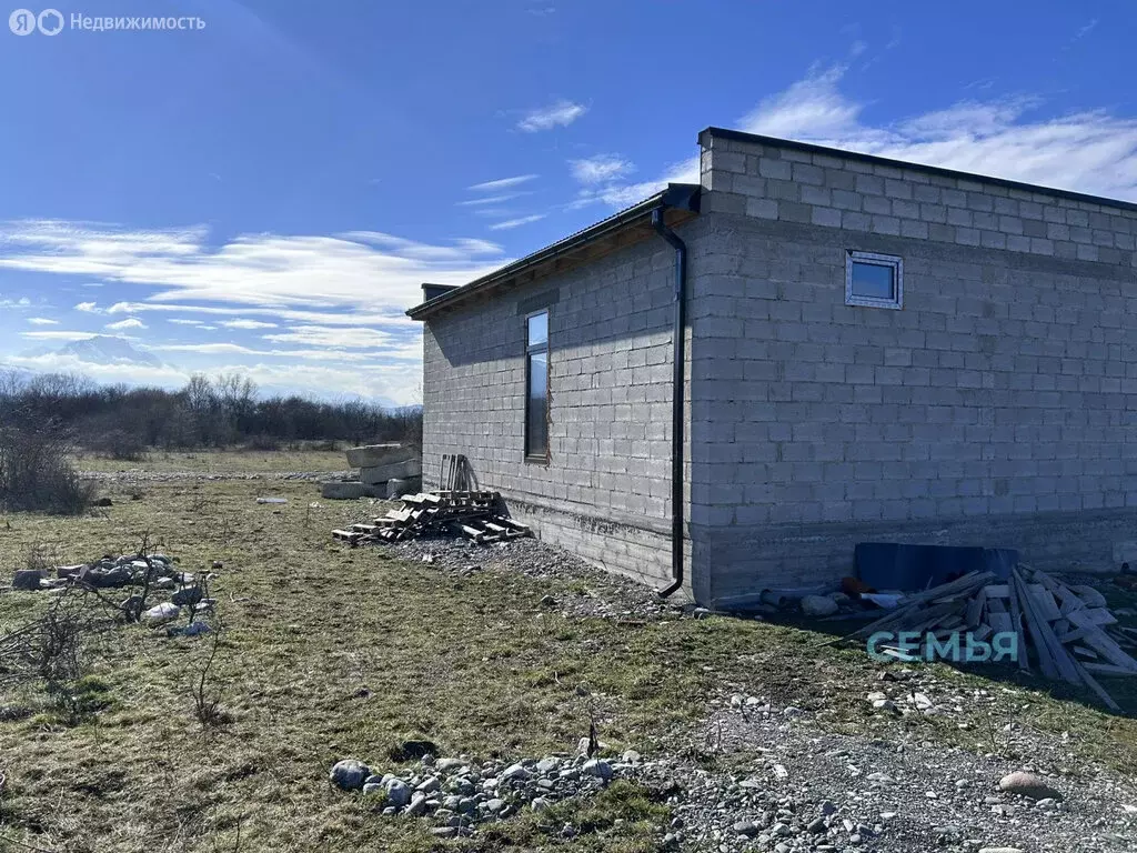 Дом в село Нижняя Саниба, Полевая улица (65 м) - Фото 1