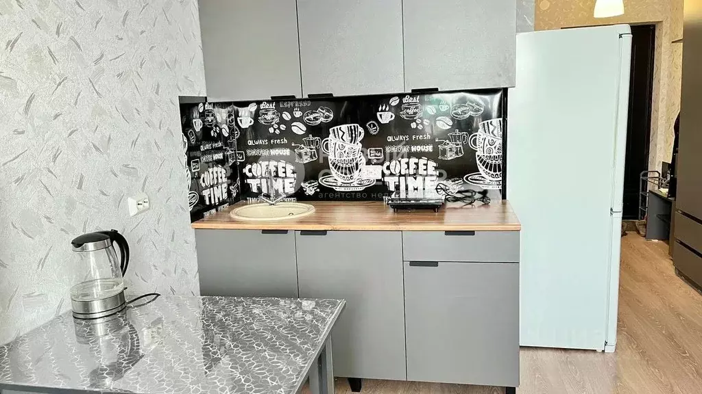 Студия Свердловская область, Екатеринбург ул. Рощинская, 21к3 (19.9 м) - Фото 2