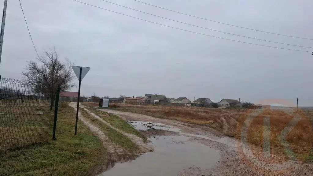 Участок в Крым, Черноморский район, Медведевское с/пос, с. Медведево ... - Фото 2