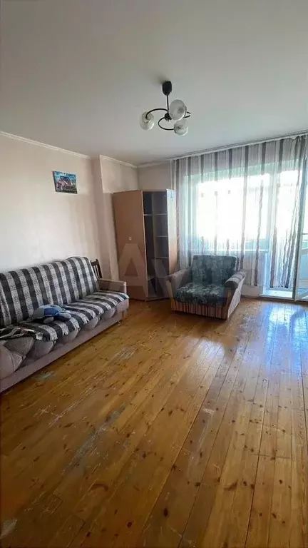 1-к. квартира, 38 м, 4/10 эт. - Фото 1