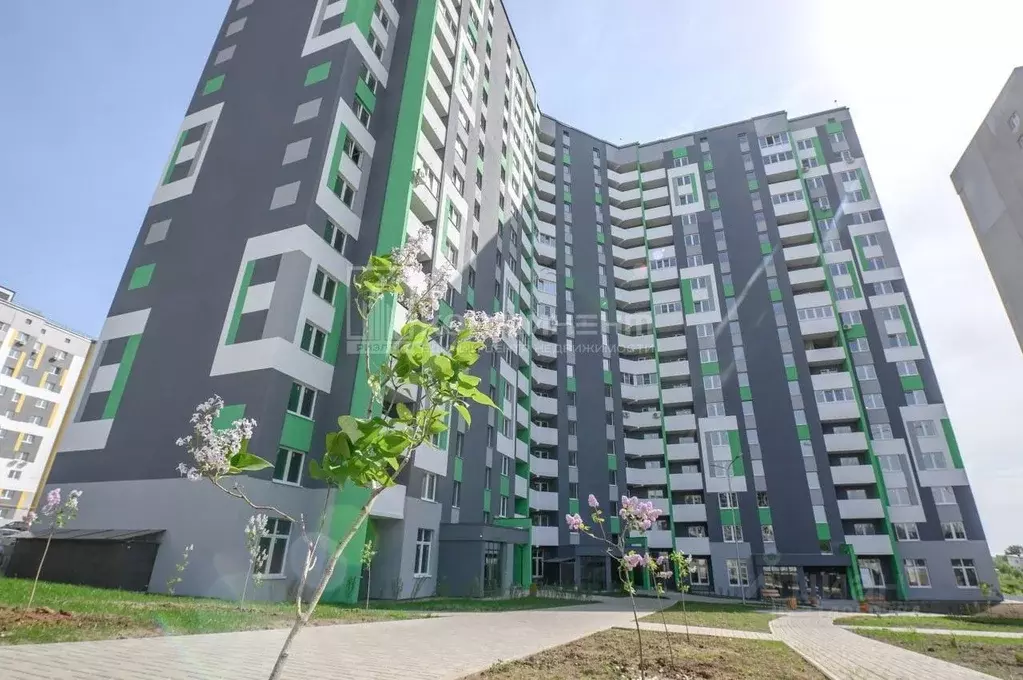 3-к кв. Владимирская область, Владимир ул. Смоленская, 3 (76.6 м) - Фото 0