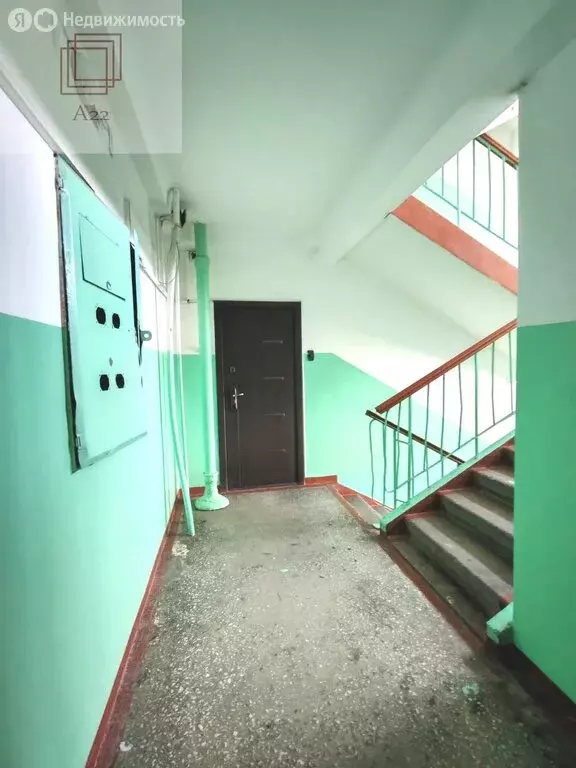 3-комнатная квартира: Барнаул, улица Энтузиастов, 28 (62 м) - Фото 0