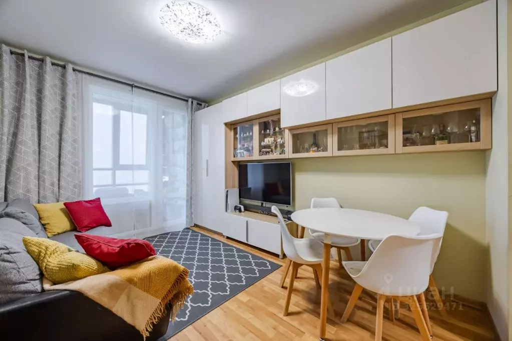 1-к кв. Санкт-Петербург ул. Оптиков, 34К1 (34.8 м) - Фото 1