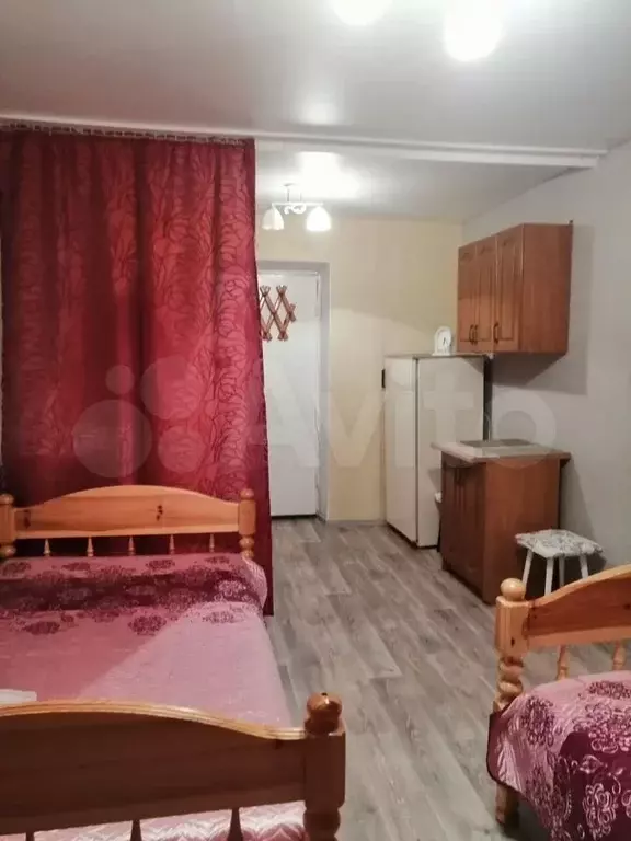 Комната 18 м в 1-к., 2/4 эт. - Фото 0