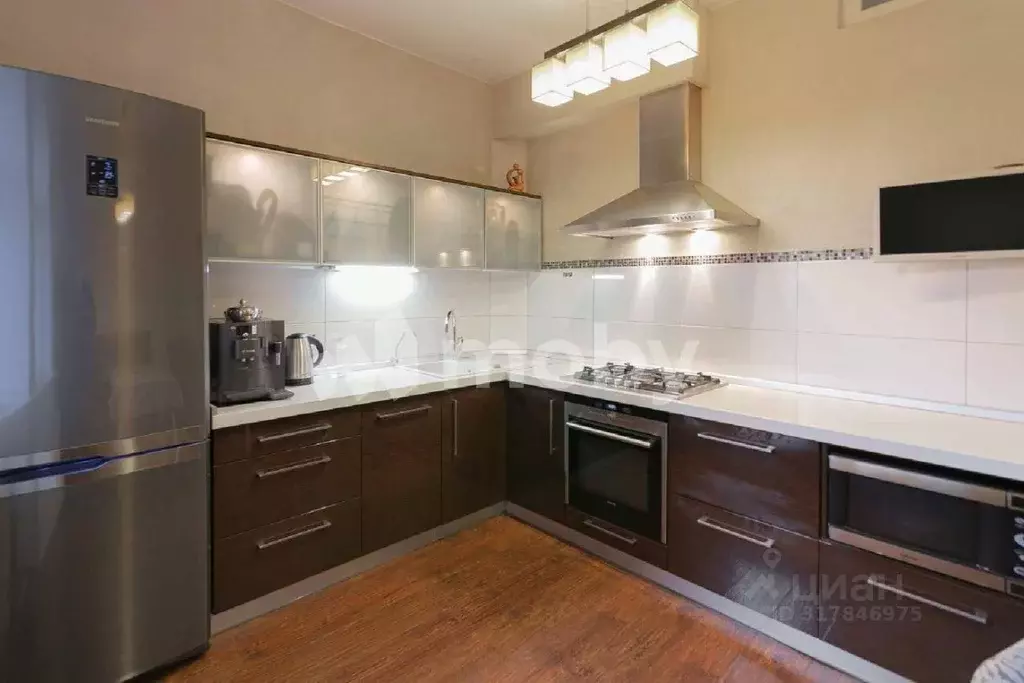 3-к кв. Калининградская область, Калининград ул. Чехова, 26 (107.5 м) - Фото 1