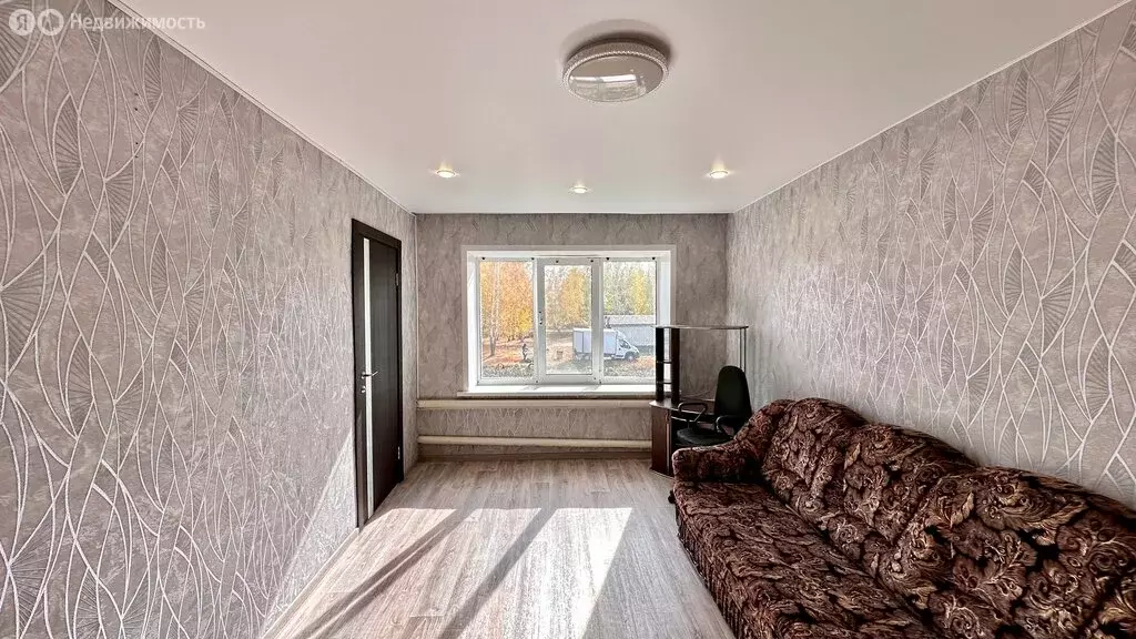 2-комнатная квартира: село Усть-Уза, улица имени А.Ж. Богданова, 1А ... - Фото 2