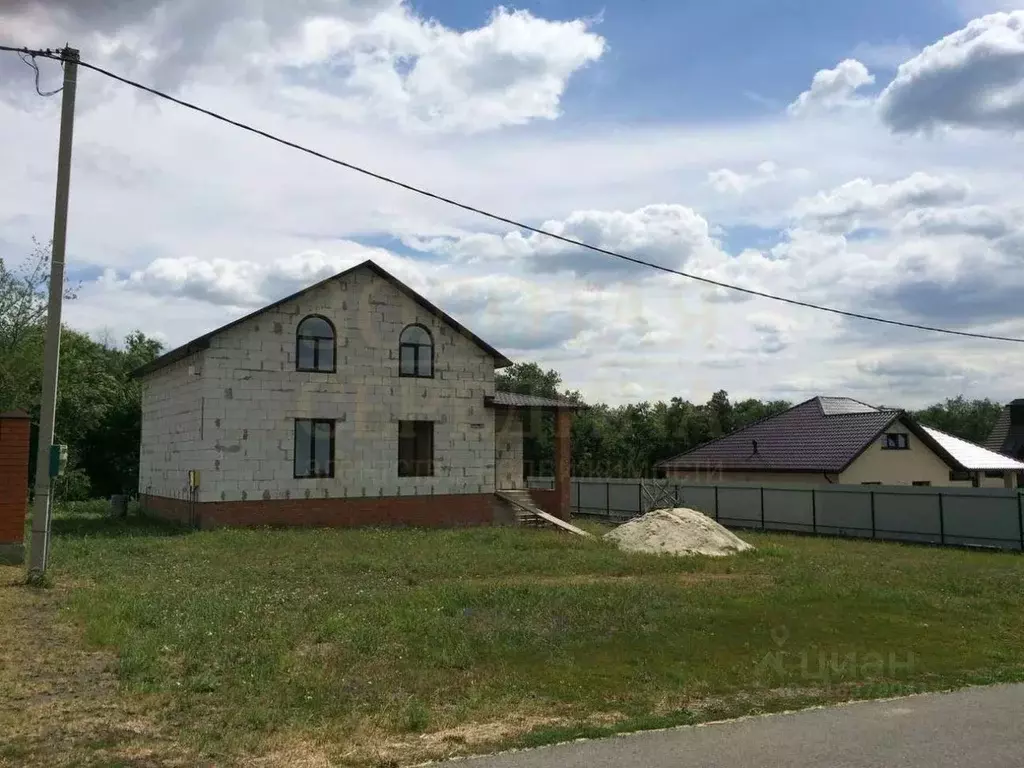 Дом в Белгородская область, Белгородский район, Никольское с/пос, с. ... - Фото 1