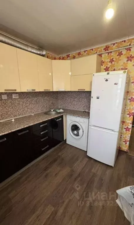 1-к кв. Оренбургская область, Оренбург пер. Свободина, 1 (35.0 м) - Фото 0