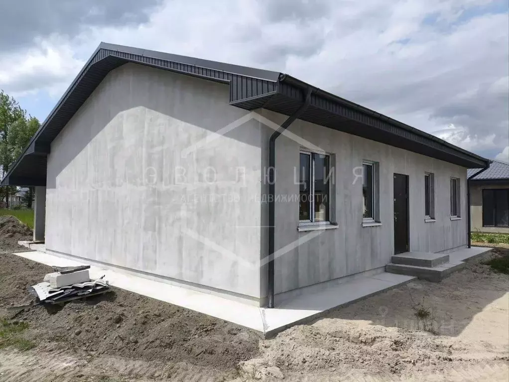 Дом в Калининградская область, Гурьевский муниципальный округ, пос. ... - Фото 1